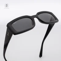 แว่นกันแดด Ray-Ban Kiliane RB4395F 667787 Black / Dark Grey แว่นกันแดด Ray-Ban Kiliane RB4395F 667787 Black / Dark Grey