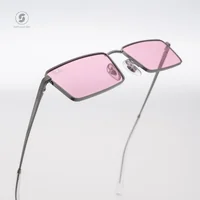 แว่นกันแดด Ray-Ban Emy RB3741 004/84 Gunmetal / Pink แว่นกันแดด Ray-Ban Emy RB3741 004/84 Gunmetal / Pink
