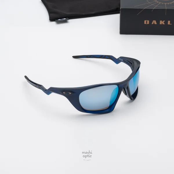 OAKLEY Lateralis OO9431-03 Matte Transparent Blue Prizm Deep Water Polarized image 4
