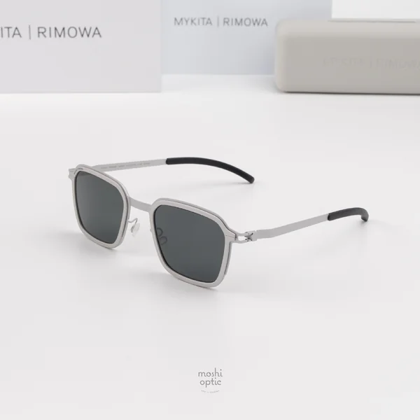 แว่นกันแดด MYKITA RIMOWA SUN MR002 AL2 WHITE SILVER SILVER DARKGREY SOLID แว่นกันแดด MYKITA RIMOWA SUN MR002 AL2 WHITE SILVER SILVER DARKGREY SOLID
