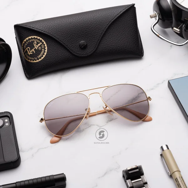 แว่นกันแดด Ray-Ban Aviator large metal RB3025 9064V8 Gold / Grey Photochromic