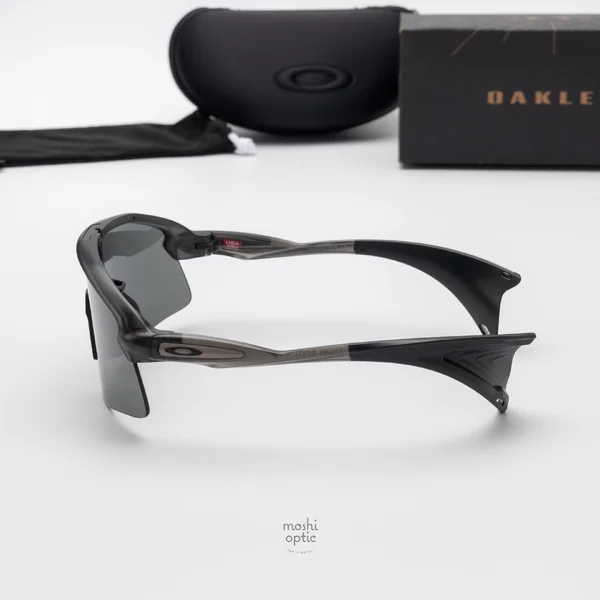 OAKLEY STUNT DEVIL S OO9518-01 Grey Smoke Prizm Black