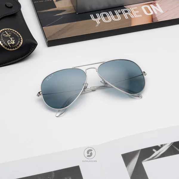 แว่นกันแดด Ray-Ban Aviator large metal RB3025 003/02 Aviator Silver / Blue Polarized แว่นกันแดด Ray-Ban Aviator large metal RB3025 003/02 Aviator Silver / Blue Polarized