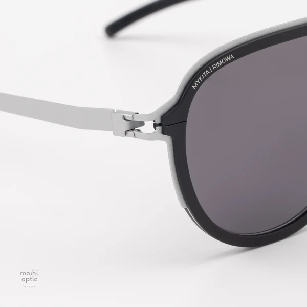 แว่นกันแดด MYKITA RIMOWA SUN MR006 AL1 WHITE SILVER BLACK COOLGREY SOLID image 7 แว่นกันแดด MYKITA RIMOWA SUN MR006 AL1 WHITE SILVER BLACK COOLGREY SOLID image 7