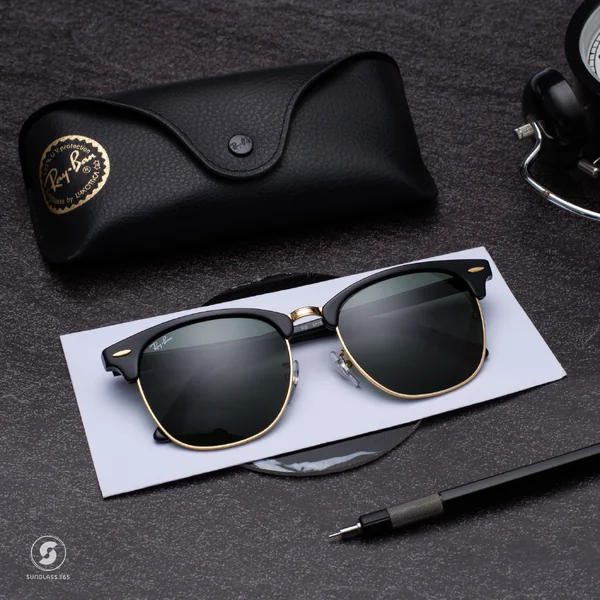 แว่นกันแดด Ray-Ban Clubmaster RB3016F W0365 Ebony / G-15