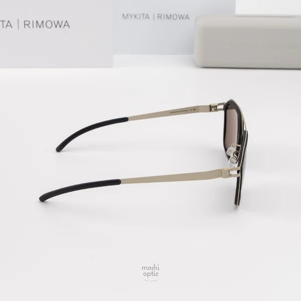 แว่นกันแดด MYKITA RIMOWA SUN MR003 AL3 TITAN BLACK BROWN SOLI image 5 แว่นกันแดด MYKITA RIMOWA SUN MR003 AL3 TITAN BLACK BROWN SOLI image 5