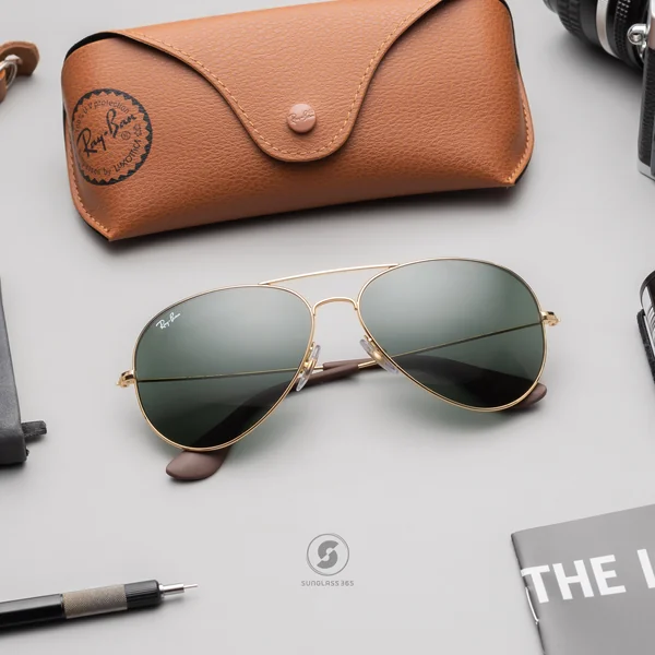 แว่นกันแดด Ray-Ban Aviator large metal RB3558 001/71 Gold / G-15 แว่นกันแดด Ray-Ban Aviator large metal RB3558 001/71 Gold / G-15