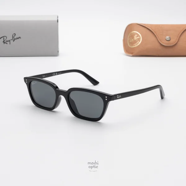 แว่นกันแดด Ray-Ban Zaya RB4456F 667781 Black / Dark Grey Polarized image 2 แว่นกันแดด Ray-Ban Zaya RB4456F 667781 Black / Dark Grey Polarized image 2