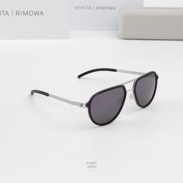 แว่นกันแดด MYKITA RIMOWA SUN MR006 AL1 WHITE SILVER BLACK COOLGREY SOLID image 4 แว่นกันแดด MYKITA RIMOWA SUN MR006 AL1 WHITE SILVER BLACK COOLGREY SOLID image 4