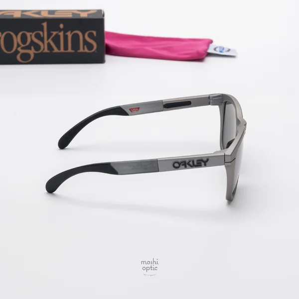 Oakley Frogskins Range A OO9284A-15 Titanium Prizm Black Pol