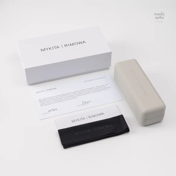 แว่นกันแดด MYKITA RIMOWA SUN MR002 AL2 WHITE SILVER SILVER DARKGREY SOLID image 9 แว่นกันแดด MYKITA RIMOWA SUN MR002 AL2 WHITE SILVER SILVER DARKGREY SOLID image 9