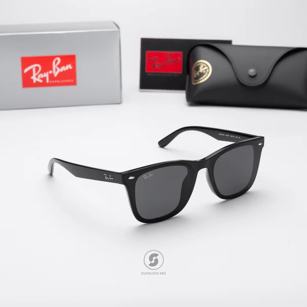 แว่นกันแดด Ray-Ban Wayfarer RB4391D 601/87 Black / Dark Grey
