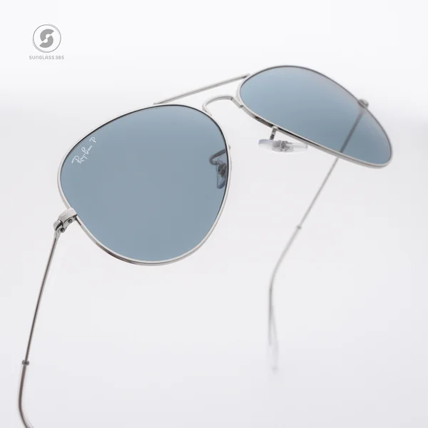 แว่นกันแดด Ray-Ban Aviator large metal RB3025 003/02 Aviator Silver / Blue Polarized image 6 แว่นกันแดด Ray-Ban Aviator large metal RB3025 003/02 Aviator Silver / Blue Polarized image 6