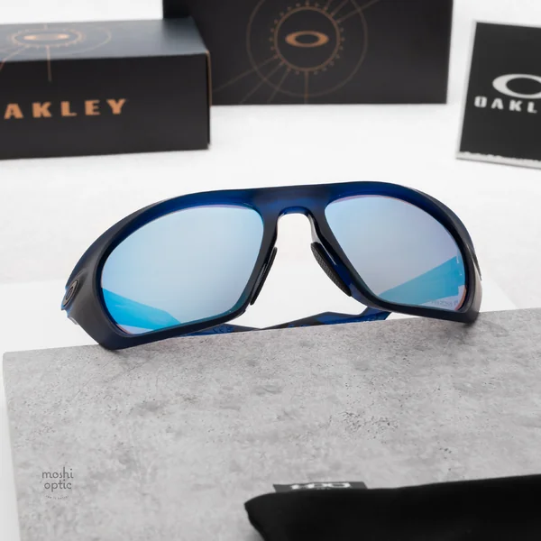 OAKLEY Lateralis OO9431-03 Matte Transparent Blue Prizm Deep Water Polarized image 2