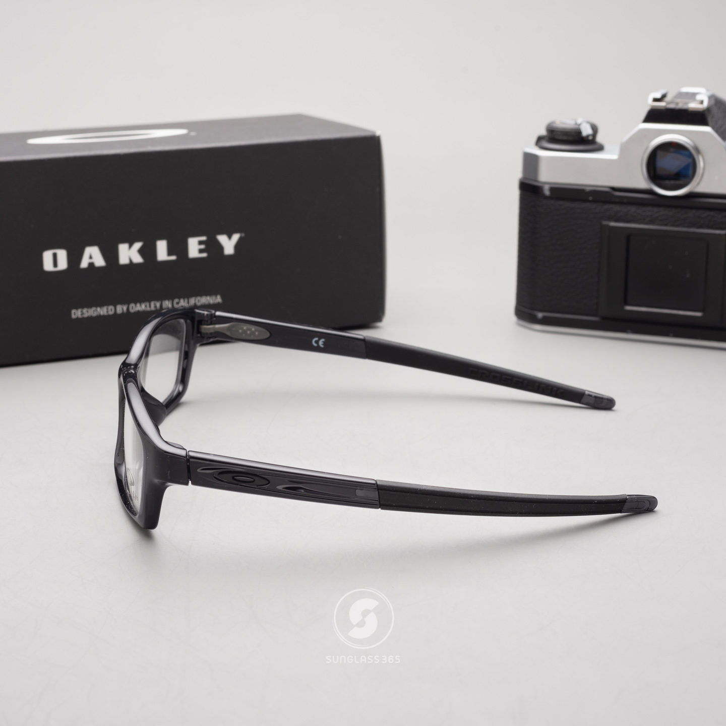 Oakley OX8111-01 CROSSLINK YOUTH (A) POLISHED BLACK INK