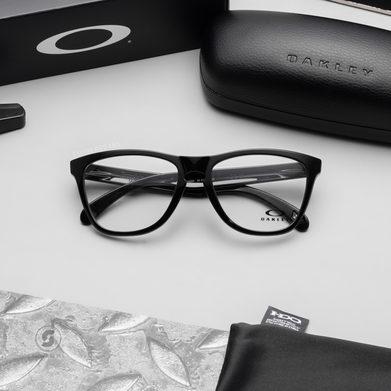 Oakley Frogskins Rx(A) OX8137A-01 Polished Black