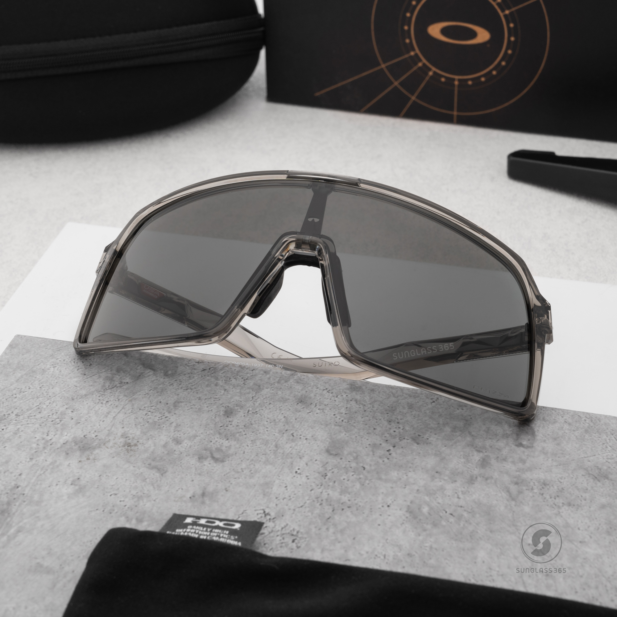OAKLEY OO9406A-19 Sutro(A) Transparent Grey Ink Prizm Grey